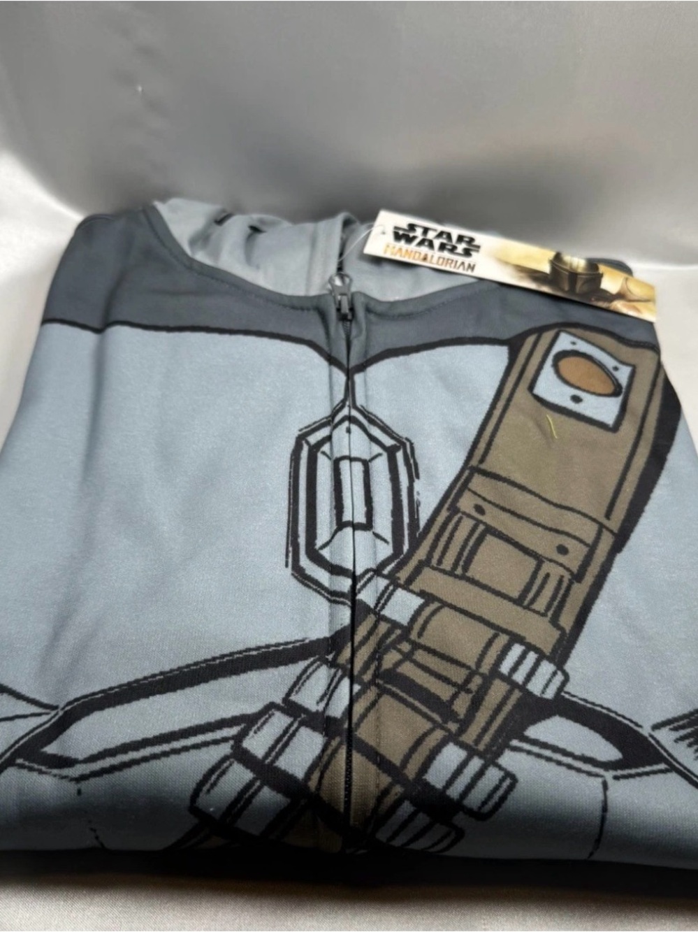 Star Wars Mandalorian Full Zip Hoodie Mens SM Charcoal Mando Armor Costume NWT - Picture 3 of 8